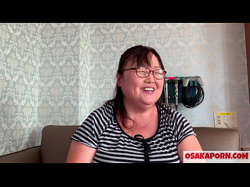 ❤️ La mare japonesa grassa ensenya les seves grans pits i gaudeix d'una joguina sexual. Una mare asiàtica de 51 anys parla de la seva experiència sexual. Yukiko 1 OSAKAPORN milf grassa ❤ Vídeo de merda a nosaltres ❤