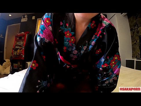 ❤️ A una jove cosplay li encanta el sexe fins a l'orgasme amb un squirt en una geneta i una mamada. Noia asiàtica de cony pelut i belles tetes amb vestit tradicional japonès en un vídeo amateur que mostra la masturbació amb joguines de merda. Sakura 3 OSAKAPORN. ❤ Vídeo de merda a nosaltres ❤