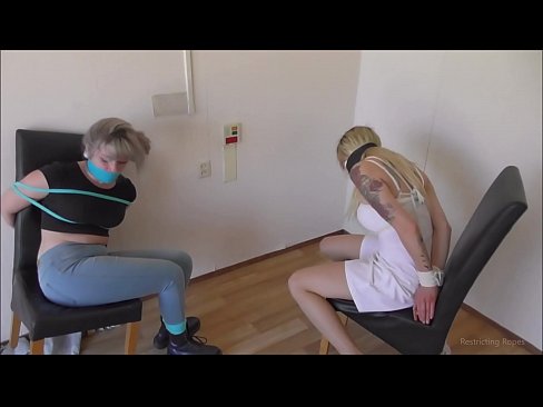 ❤️ Addicció / lligada i amordassada / damisela en angoixa ❤ Vídeo de merda a nosaltres ❤